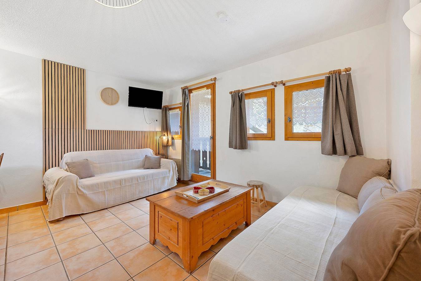 Appartement entier, Appartement "Le Soleil des Alpages" avec vue montagne (pistes) et balcon in La Plagne, La Plagne-Tarentaise