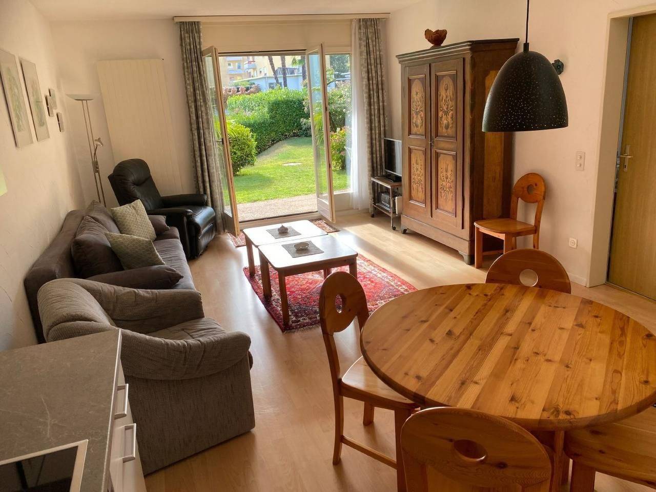 Ganze Wohnung, Gartenwohnung im Tessin mit Swimmingpool in Caslano, Luganersee