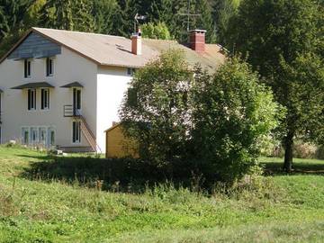 Gîte pour 15 personnes, avec jardin et terrasse à Les Rousses