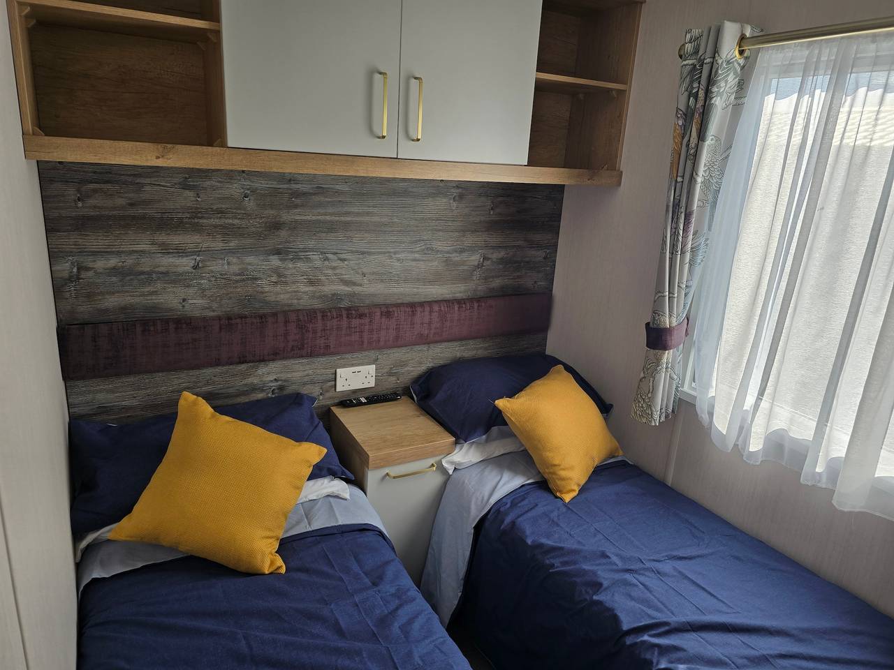 3 Bed-Sleeps 8-Free Parking-5 Min to Beach in Highlands