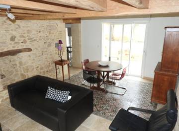 Gîte pour 4 personnes, avec jardin ainsi que terrasse et piscine à Prayssac