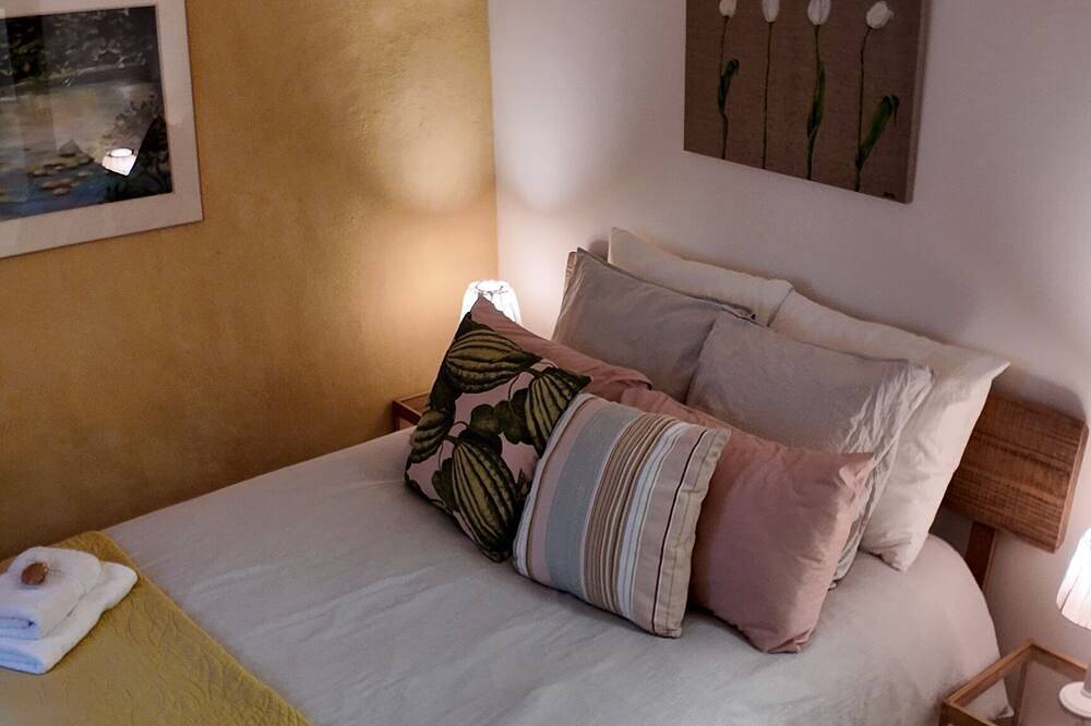 Studio moderne et entièrement équipé dans le plus charmant B&B de Ribérac. in Ribérac, Périgord Vert
