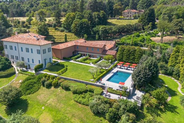 Ferienwohnung für 3 Personen, mit Seeblick und Garten sowie Pool - 1