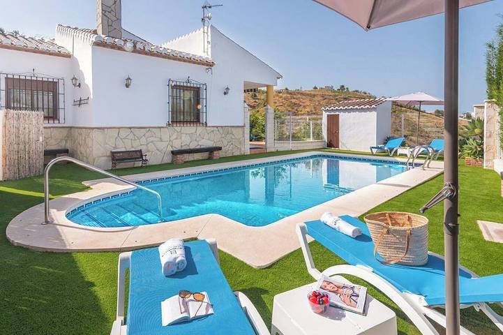 Villa pour 8 personnes, avec terrasse et jardin - 1