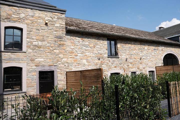 Location de vacances pour 4 personnes, avec terrasse ainsi que jardin et vue dans Provèdroux - 2