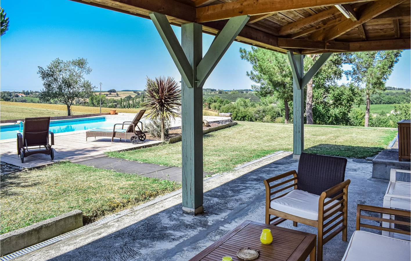 Escapade en Gironde : Apt. avec parking, climatisation, piscine et Internet ! in Sainte-Gemme (Aquitaine), Région de Langon