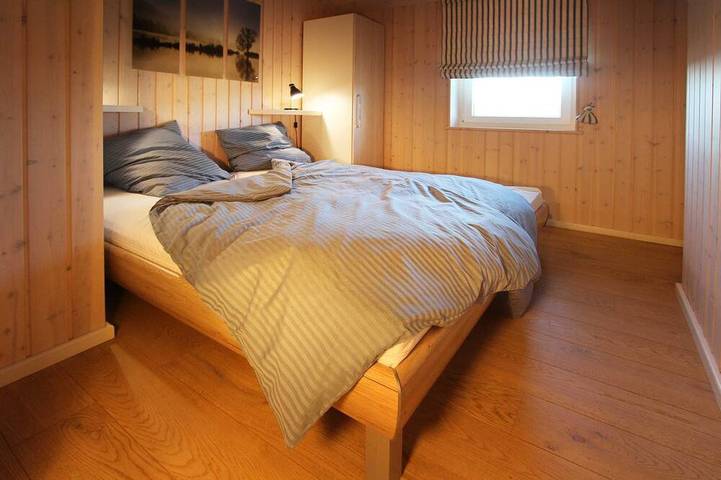 Ferienhaus für 10 Personen, mit Whirlpool und Garten sowie Terrasse und Sauna in Quern - 4