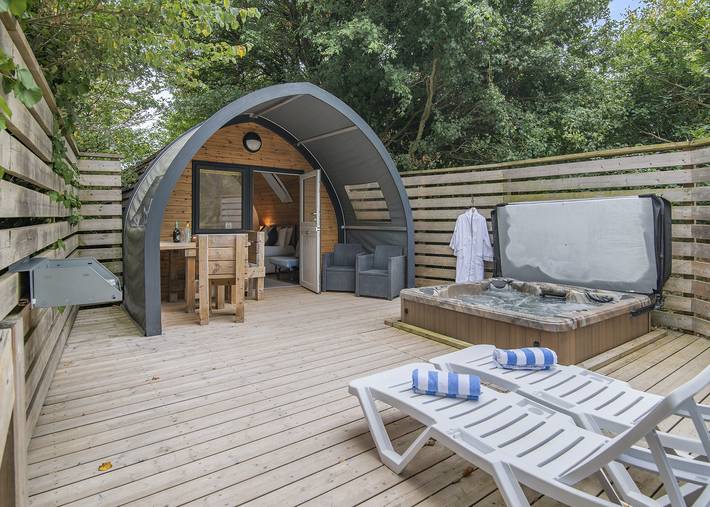 Glamping for 2 people in South West England