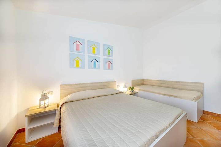 Gîte pour 6 personnes, avec piscine ainsi que jardin et balcon à Monte Petrosu - 2