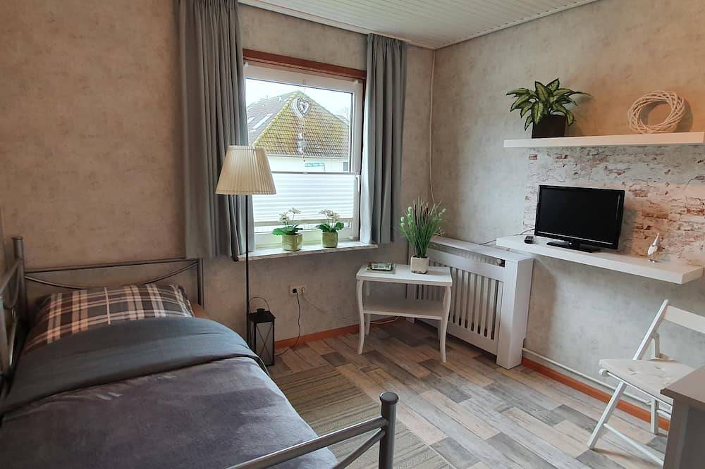 Ferienhaus Kleines Paradies für 3 Personen und 2 Hunde (keine Katzen) in Schwabstedt, Eider-Treene-Sorge