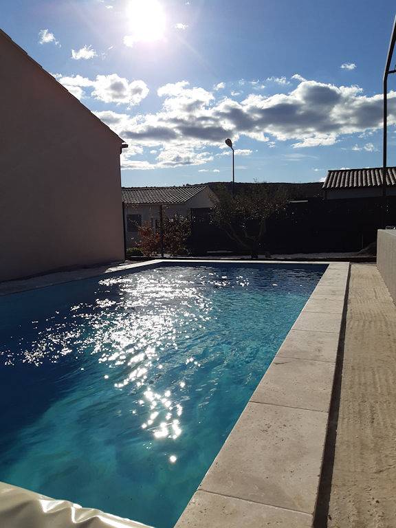 Gîte pour 6 personnes, avec piscine et terrasse à Goudargues - 3