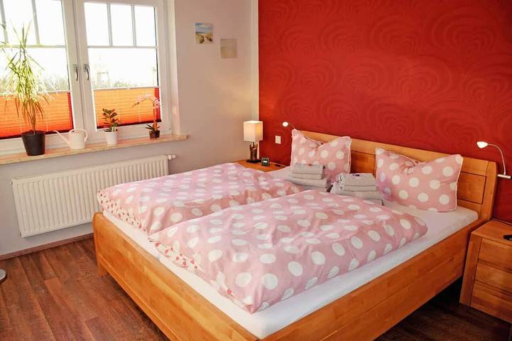 Bungalow für 4 Personen, mit Sauna und Terrasse, mit Haustier in Sellin - 2