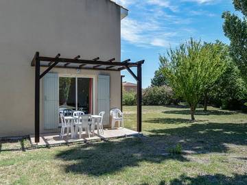 Camping voor 8 Personen in Saint-Saturnin-lès-Avignon, Provence, Afbeelding 1