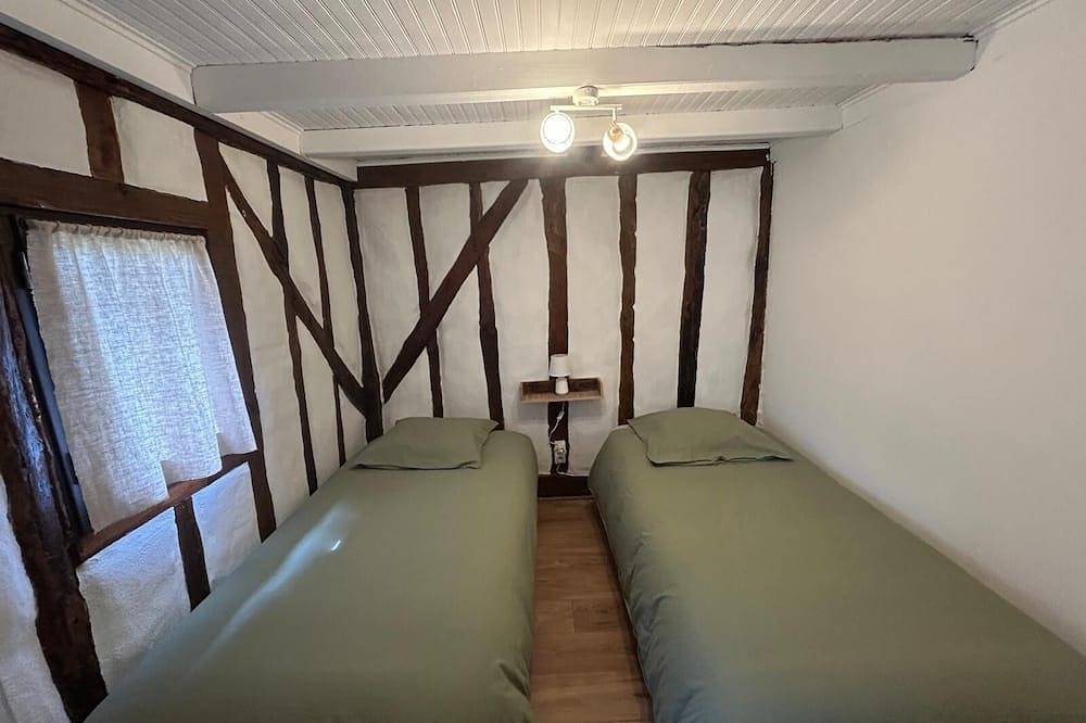 Little Landes house in the heart of the forest in Argelouse, Landes