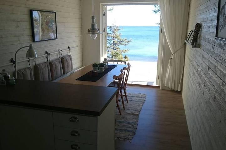 Ferienhaus für 6 Personen, mit Terrasse und Sauna sowie Garten am Vänern