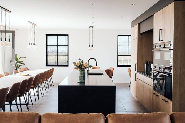 Location de vacances pour 32 personnes, avec vue et jardin à Dixmude