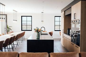 Location de vacances pour 32 personnes, avec jardin et vue à Dixmude