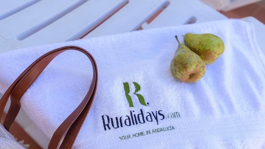 Casa rural para 10 personas, con balcón/terraza y piscina en El Bosque - 4