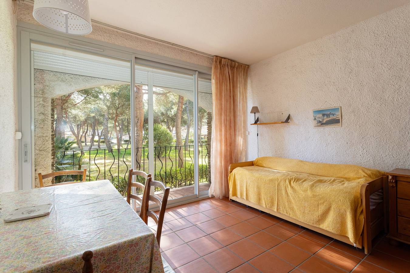 Appartement entier, Appartement Argelès Plage – Vue montagne et balcon à 300 m de la plage in Côte Vermeille, Argelès-sur-Mer