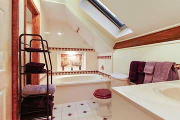 Vacation Home for 4 Guests in French Quarter, New Orleans, Picture 2