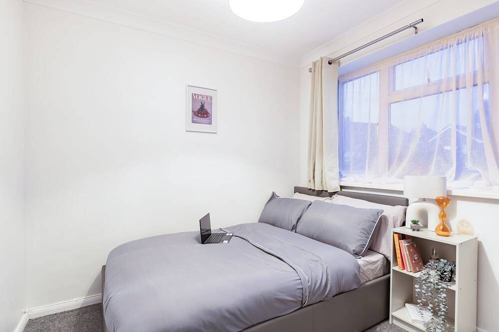 Ganze Wohnung, 2-Bed Ashford Maisonette in Ashford, Ashford und Umgebung