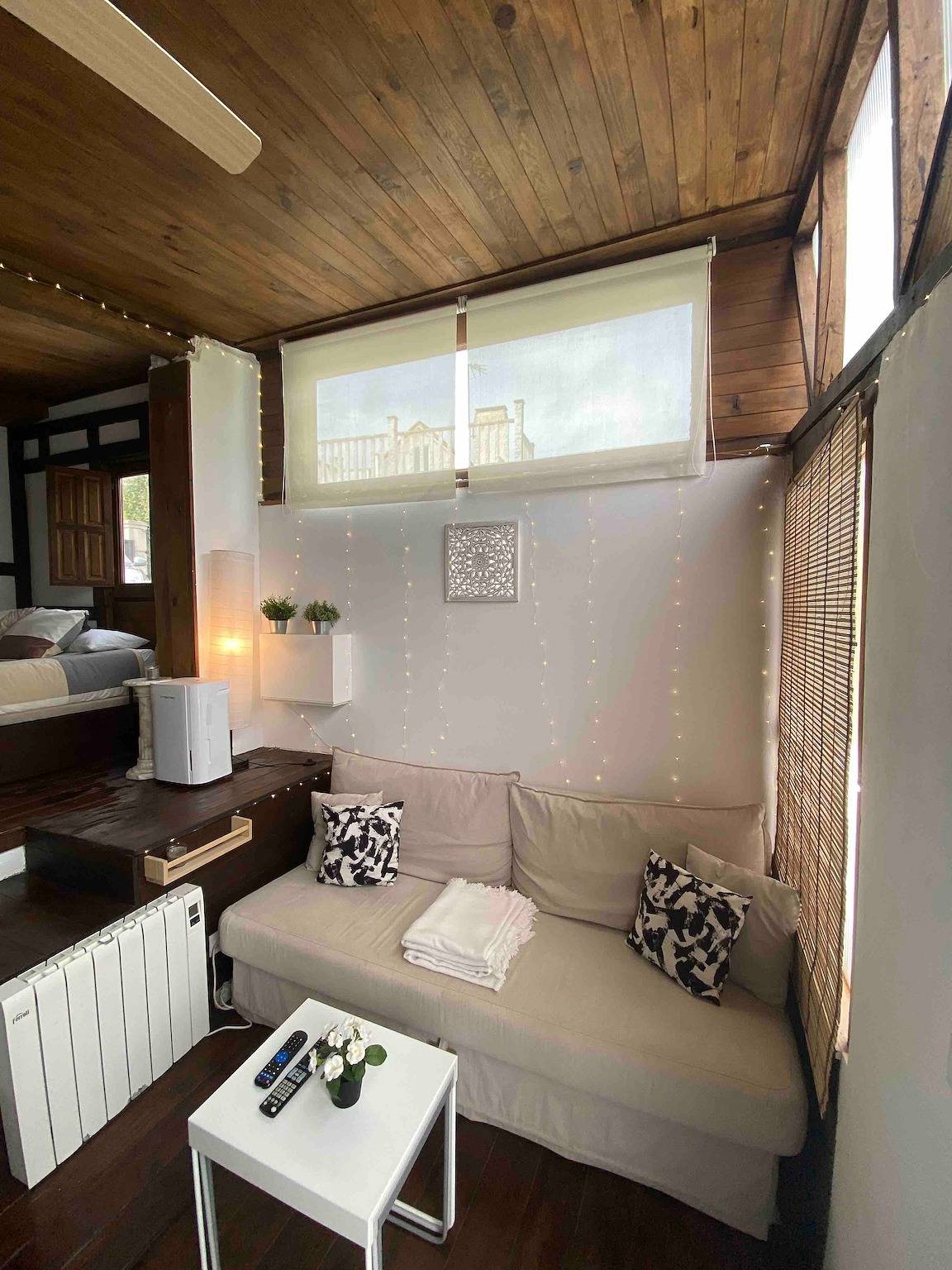 Rustieke cabin met zwembaden, foto 13