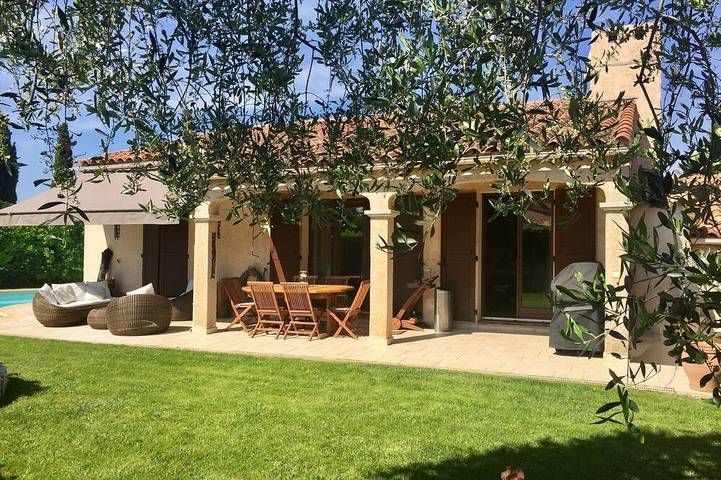 Villa pour 6 personnes, avec Jacuzzi ainsi que Terrasse et Jardin à Cagnes-sur-Mer