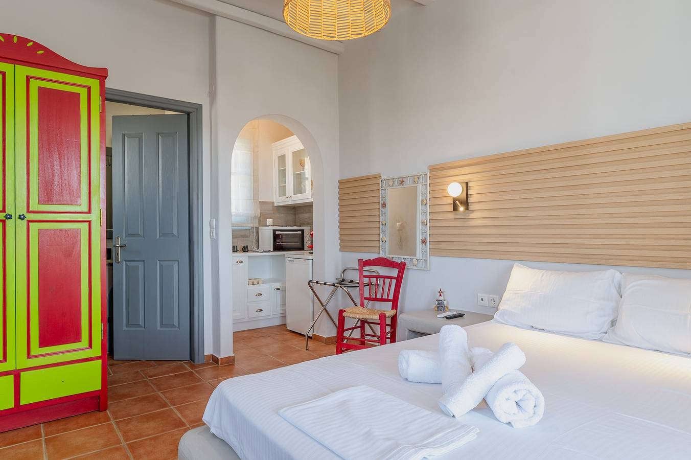 Geheel appartement, Appartement 'Unit 2' met zeezicht, wifi en airconditioning in Tinos