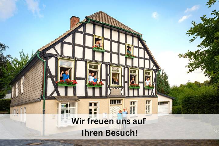 Ferienhaus für 15 Personen, mit Sauna und Garten in Eslohe - 2