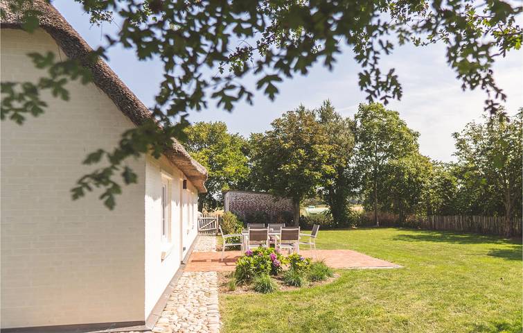 Rückzugsort am Meer mit TV und Parkplatz 2,5 km von der Stadt entfernt in Emmelsbüll-Horsbüll, Nordfriesland