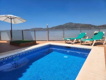 Casa rural para 10 personas, con piscina además de terraza y vistas en Canillas de Albaida