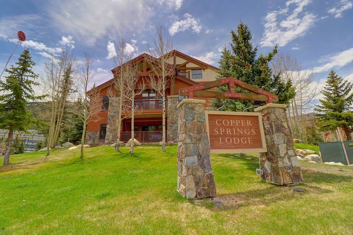 Vacation rental for 8 people, with hot tub and sauna as well as balcony in Copper Mountain