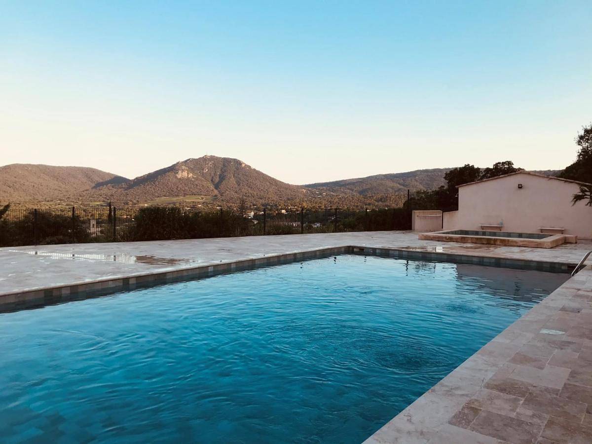 Appartement entier, La Lazarenco Piscine 1 in Le Plan-de-la-Tour, Côte méditerranéenne (France)