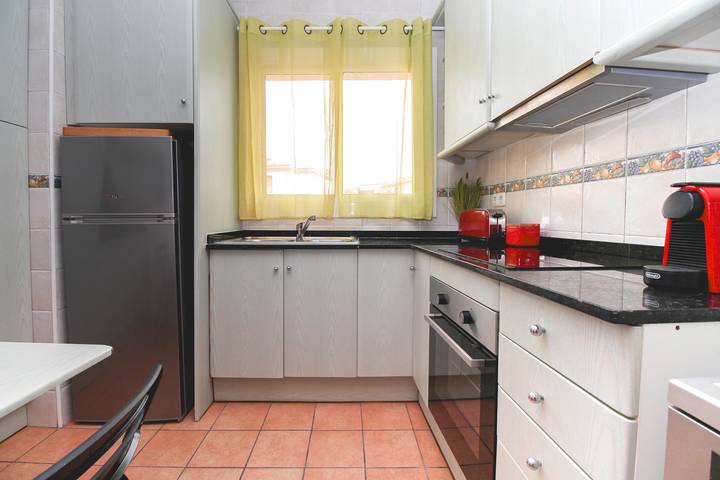 Hel lejlighed, Apartment 'Sitges La Fita Belle Vue Sur Mer' with Sea View, Wi-Fi and Air Conditioning in Sitges, Garraf