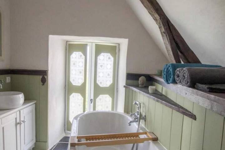 Location de vacances pour 6 personnes, avec Jacuzzi et Jardin à Tauves - 4