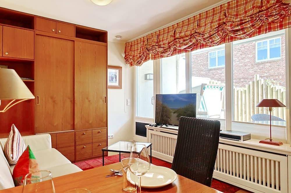 Ganze Wohnung, Haus Silvana, App. 3 - 1-Raum Appartement mit ca. 25m ² Nutzfläche im in Wenningstedt, Sylt