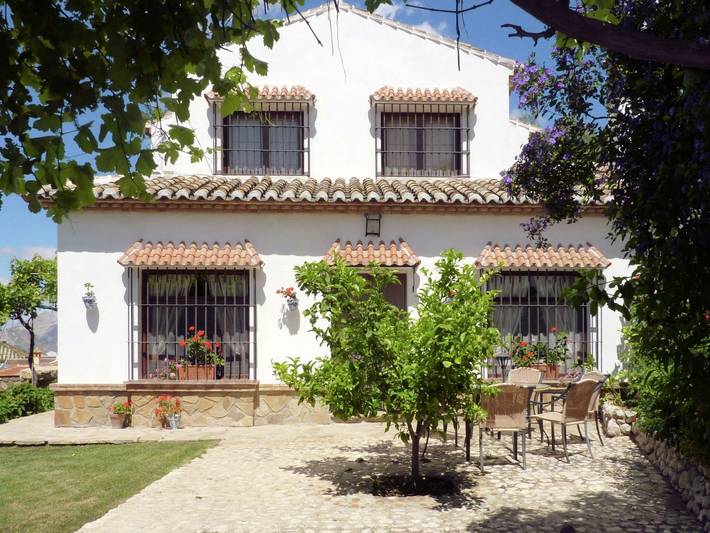Casa rural para 10 personas, con Terraza además de Jardín y Piscina en Antequera