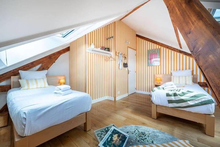 Ganze Wohnung, Großzügiges Apartment—5 Schlafzimmer—Für 10 Gäste—20 Minuten von Paris—2 Parkplätze in Argenteuil, Val-d'Oise