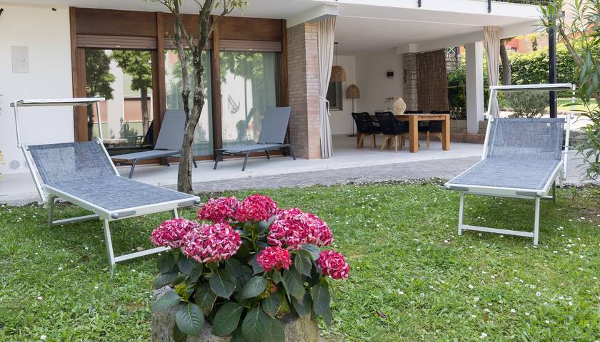 Ferienwohnung für 4 Personen, mit Garten und Seeblick - 1