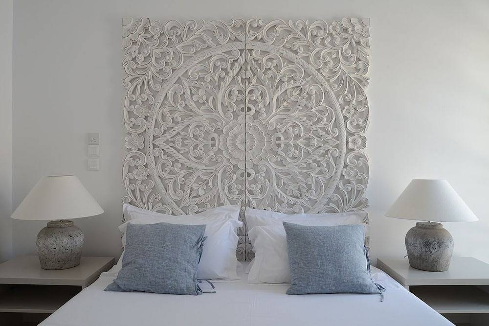 Elysian Villa - Ultra Luxurious Spetses Villa With Chef, Pool, Gym, Basketball. in Spetses City, Spetses