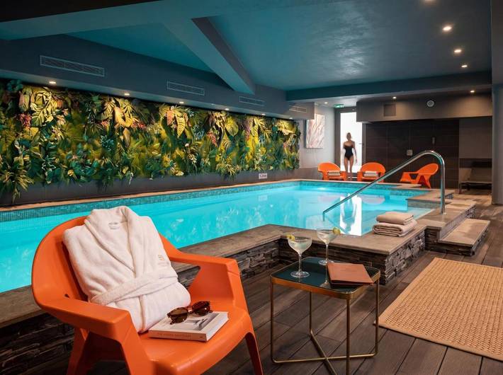 Hôtel pour 4 personnes, avec Piscine