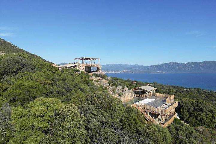 Location de vacances pour 14 personnes, avec balcon dans Olmeto Plage