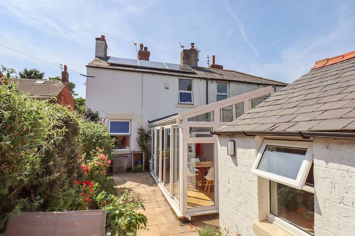 Holiday home for 4 people, with garden in Lytham St Annes