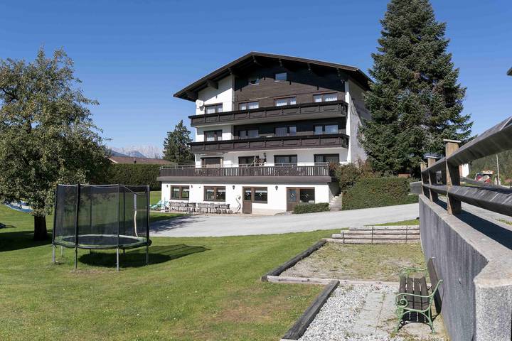 Ferienwohnung für 2 Personen, mit Balkon und Terrasse sowie Garten und Sauna
