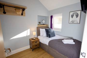 Holiday Rental for 7 People in Swansea, Swansea region, Photo 4