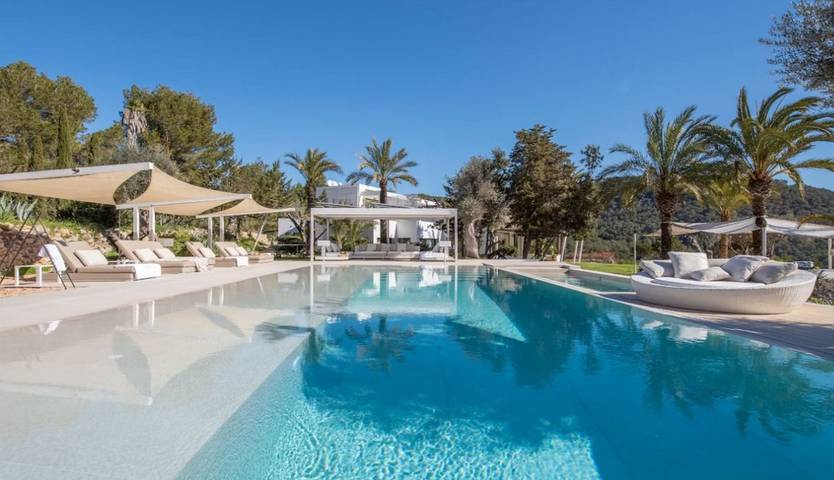 Chalet para 10 personas, con vistas al mar y jardín en Ibiza