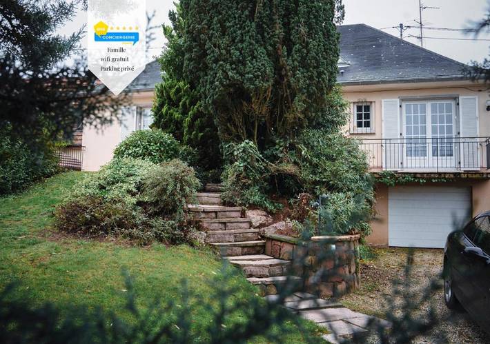 Location de vacances pour 8 personnes, avec terrasse, animaux acceptés à Ebersmunster