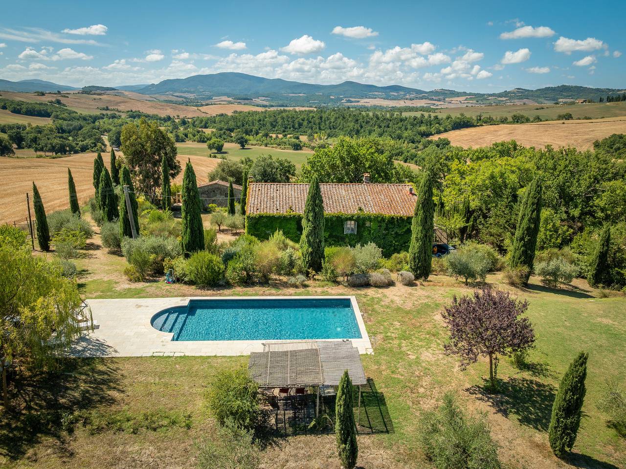 Petite maison 'Casale Per 14 Persone' avec piscine partagée, Wi-Fi et climatisation in Montecatini Val di Cecina, Côte des Étrusques