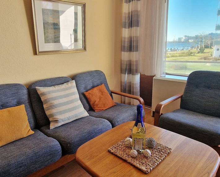 Ferienwohnung für 4 Personen, mit Seeblick und Balkon in Heiligenhafen