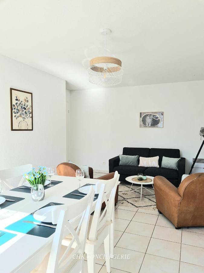 Appartement entier, La Balière T3 rénové terrasse 20min du Puy dufou in Pouzauges, Fontenay-le-Comte